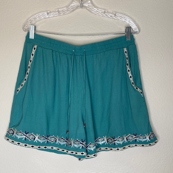 Anthropologie shorts embroidered Hei Hei lined Sz large